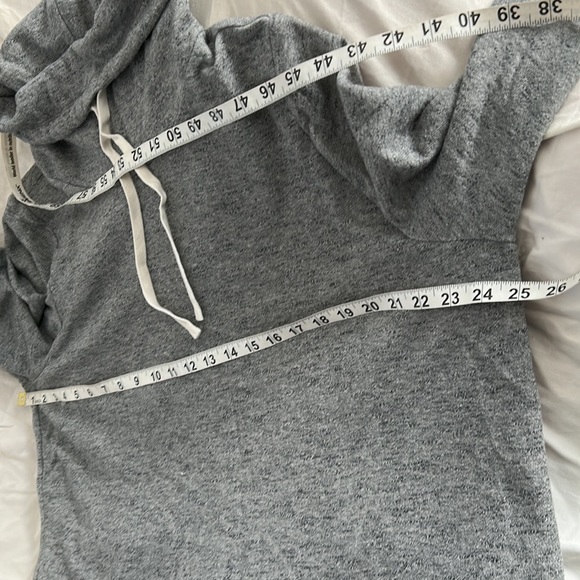 Old navy tunic sweatshirt for women, gray, XL. Roll neck with string. - Picture 4 of 7